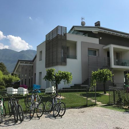 Art B&B Design Costa Volpino Kültér fotó