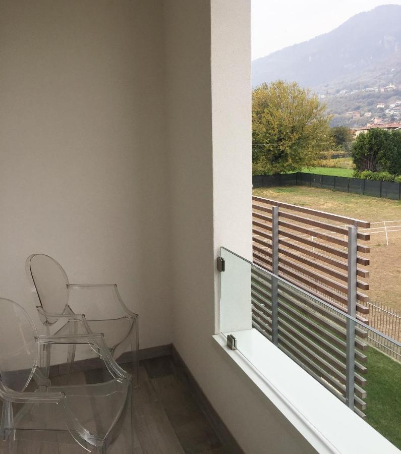 Art B&B Design Costa Volpino Kültér fotó