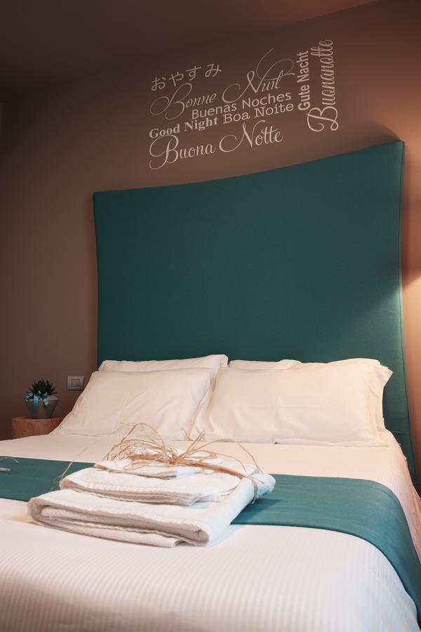 Art B&B Design Costa Volpino Kültér fotó