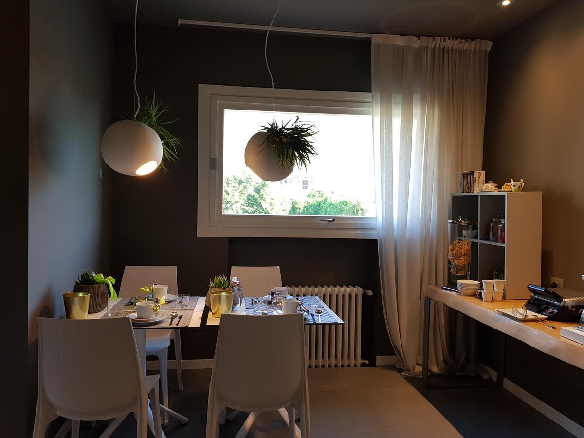 Art B&B Design Costa Volpino Kültér fotó