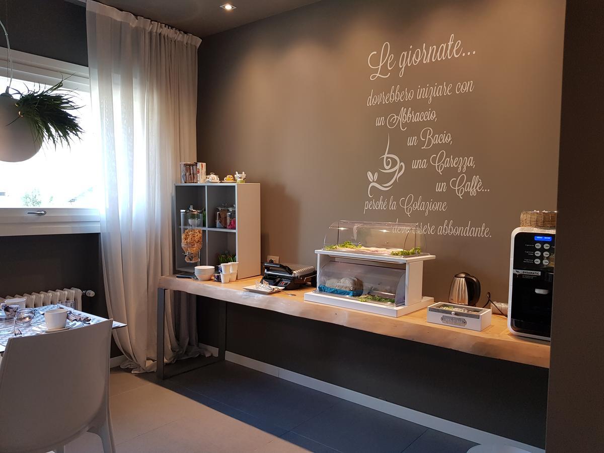 Art B&B Design Costa Volpino Kültér fotó