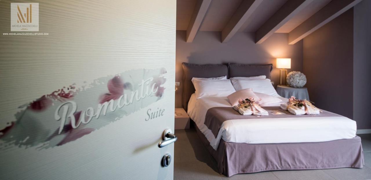 Art B&B Design Costa Volpino Kültér fotó