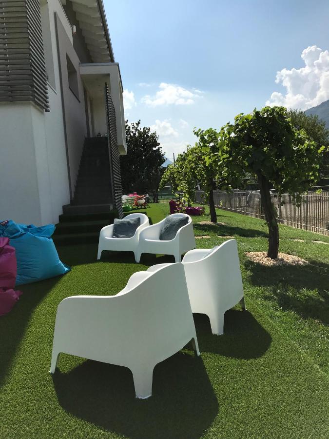 Art B&B Design Costa Volpino Kültér fotó