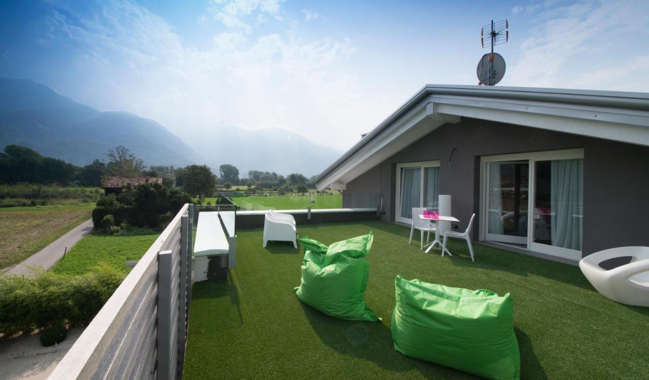 Art B&B Design Costa Volpino Kültér fotó