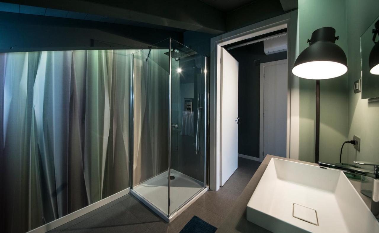 Art B&B Design Costa Volpino Kültér fotó